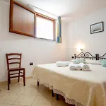 Quercia E Olivo Apartman